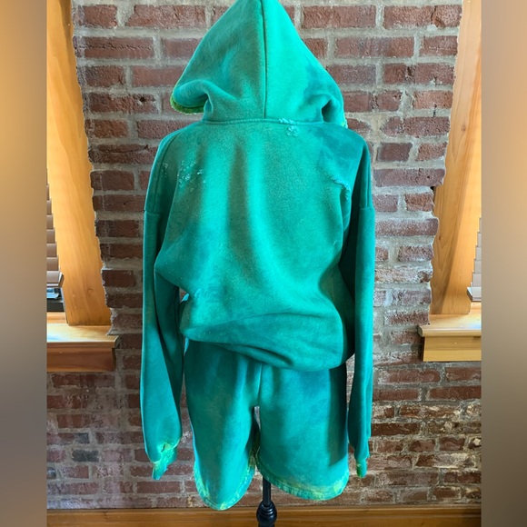 Custom short set - Picture 3 of 4